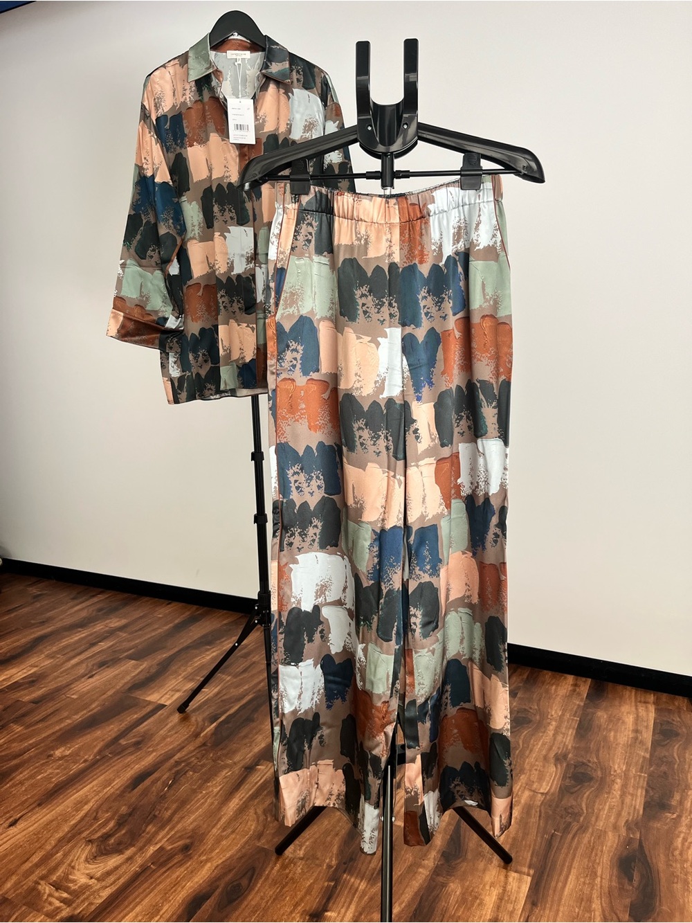 Abstract Brushstroke Pant in Peach, Navy & Sage